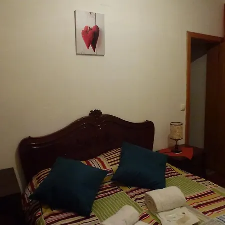 Guest house Hospedaria D. Damelio Lisbon